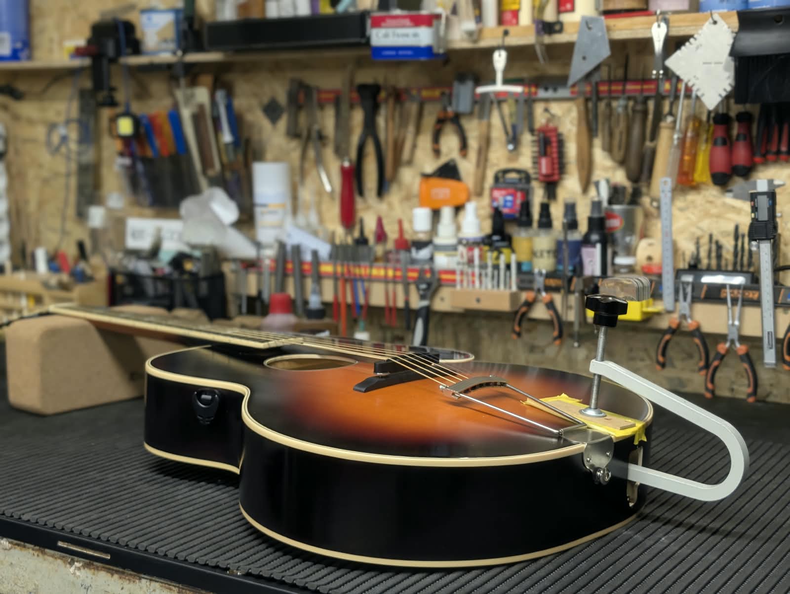 Guitar Lab — archtop