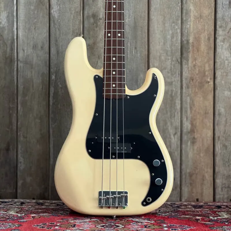 PRE-SALE: Fender Precision Bass PB70 – Vintage White, Crafted in Japan, 2002–2004