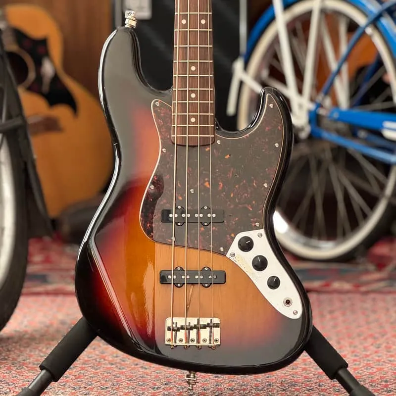 Fender Jazz Bass ’62 Reissue JB62-75US – 3-Tone Sunburst, 2004
