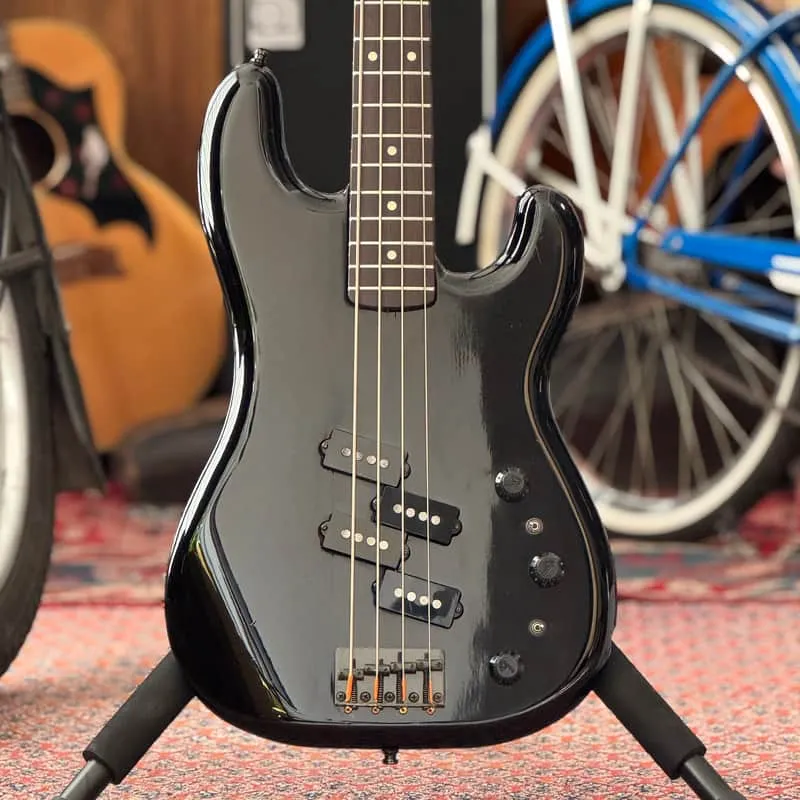 Fender Boxer PB-555 – Schwarz, 1987